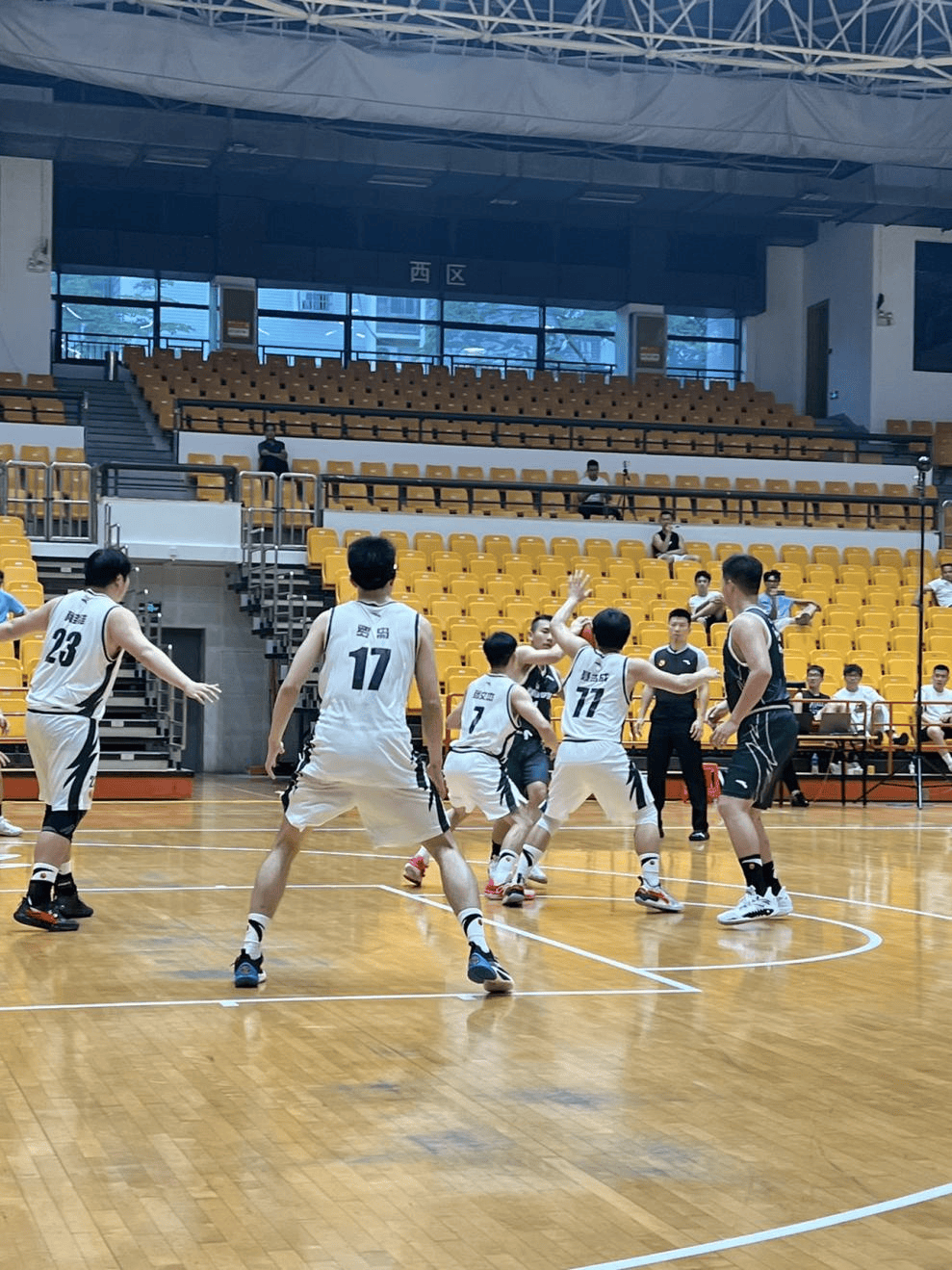 南昌大学毕业证(南昌大学的毕业证啥样子)